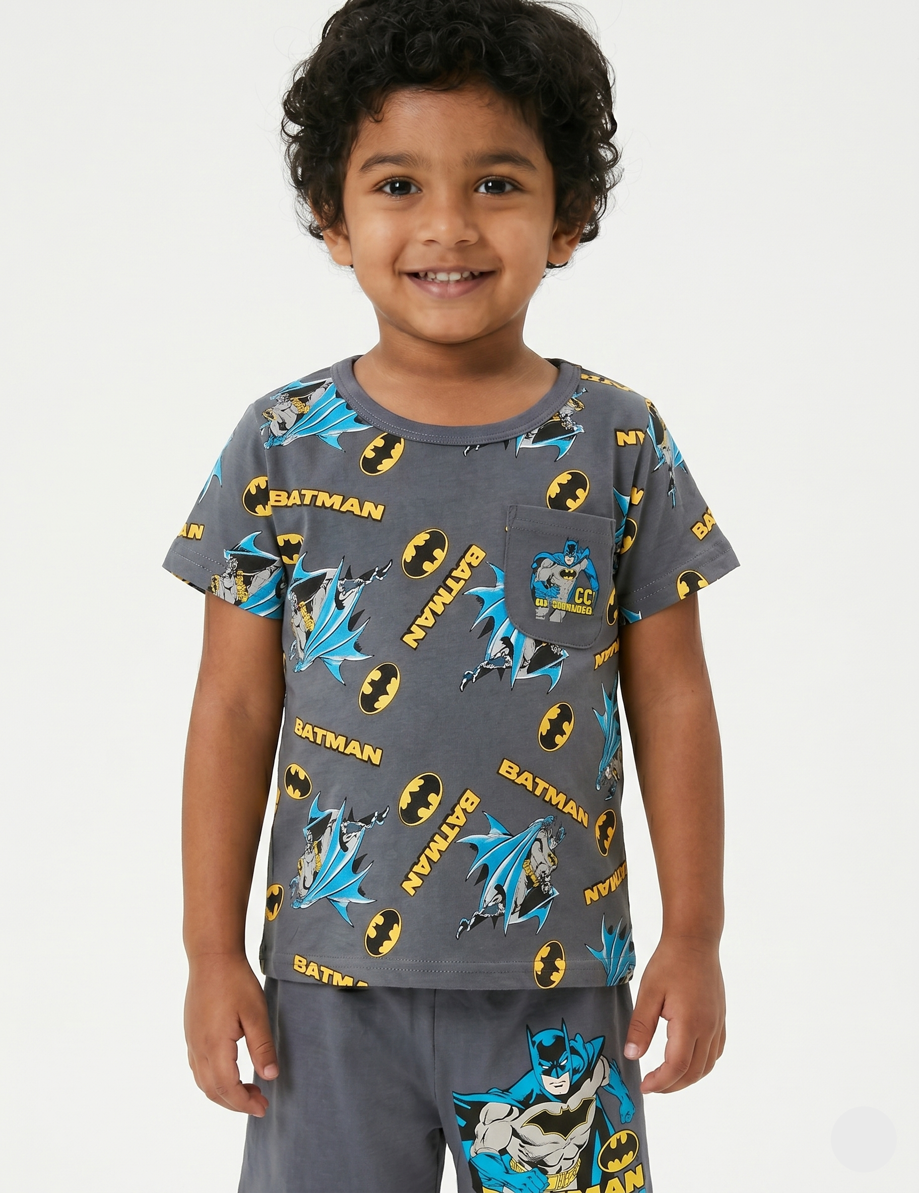 Kids’ Batman Graphic T-Shirt and Shorts Set – Superhero Summer Outfit